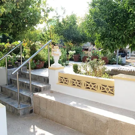 Mary Christina 팔리라키